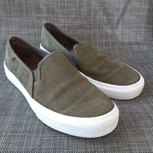Women’s Slip-On Canvas Shoes - Olive Green